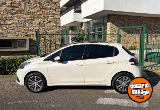 Autos - Peugeot 208 Feline 1.6 2019 Nafta 97500Km - En Venta