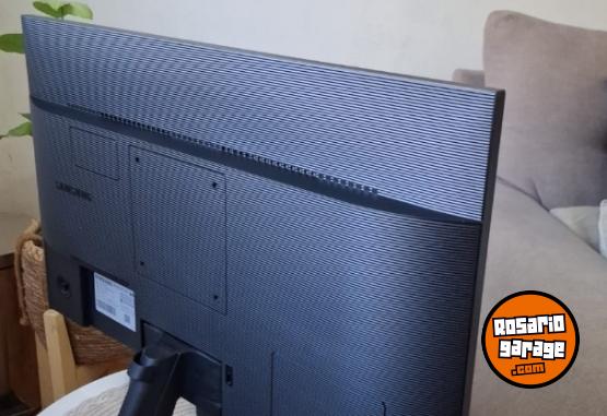 Informática - Monitor Samsung 24 Pulgadas Full HD HDMI Impecable - En Venta