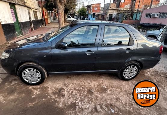 Autos - Fiat Siena 2005 Nafta 144000Km - En Venta