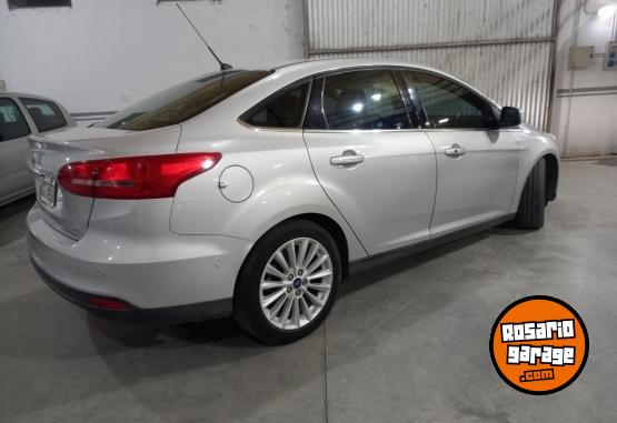 Autos - Ford FOCUS 2016 Nafta 170000Km - En Venta