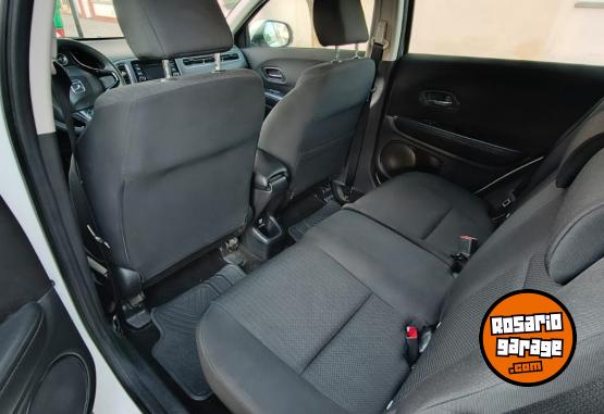 Autos - Honda HRV EX 2016 Nafta 103000Km - En Venta