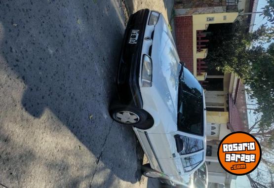 Autos - Renault 19 1997 GNC 269700Km - En Venta