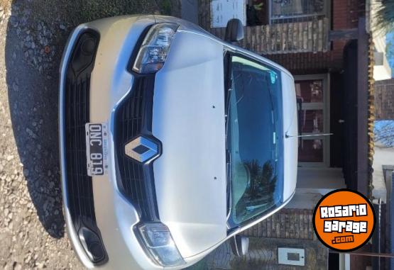 Autos - Renault Logan 2015 GNC 163500Km - En Venta