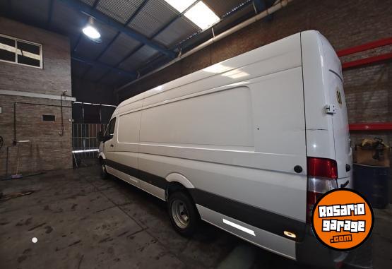 Camionetas - Mercedes Benz Sprinter 515 furgón largo 2015 Diesel 160000Km - En Venta