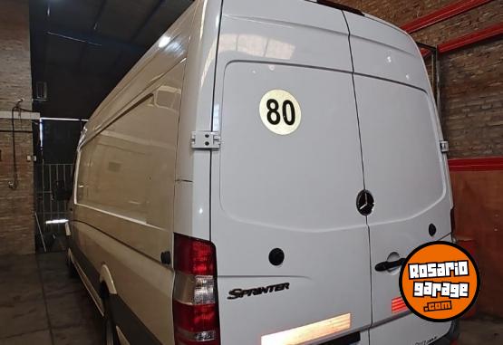 Camionetas - Mercedes Benz Sprinter 515 furgón largo 2015 Diesel 160000Km - En Venta