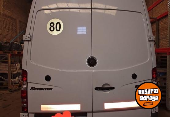Camionetas - Mercedes Benz Sprinter 515 furgón largo 2015 Diesel 160000Km - En Venta