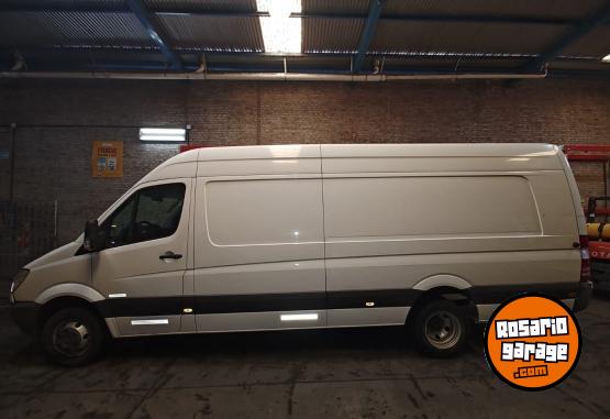 Camionetas - Mercedes Benz Sprinter 515 furgón largo 2015 Diesel 160000Km - En Venta