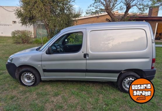 Utilitarios - Peugeot Partner 2016 Diesel 173350Km - En Venta