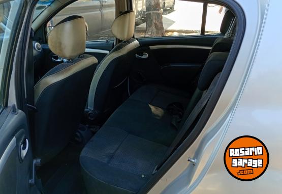 Autos - Renault Sandero 2010 GNC 160000Km - En Venta
