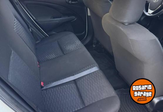 Autos - Toyota Etios 2015 GNC 173000Km - En Venta