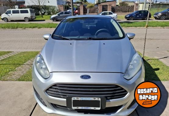 Autos - Ford Fiesta Kinetic 2014 Nafta 199000Km - En Venta
