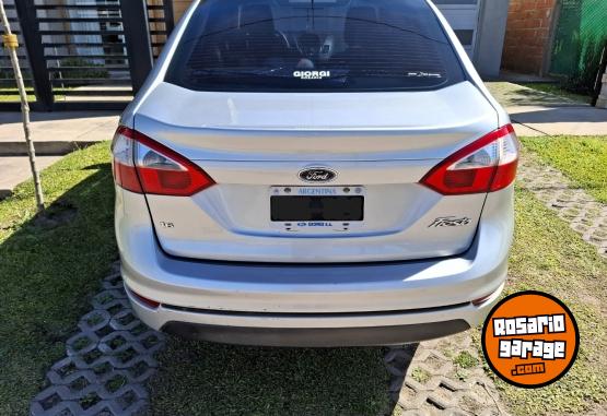 Autos - Ford Fiesta Kinetic 2014 Nafta 199000Km - En Venta