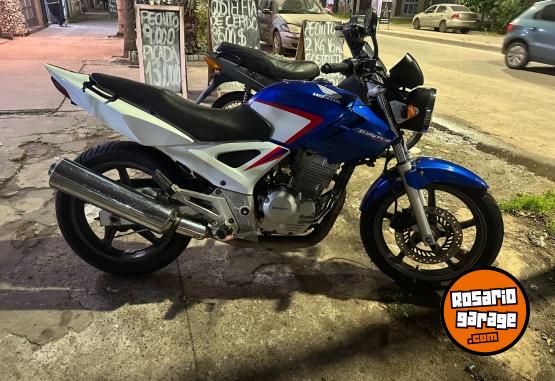Motos - Honda Twister 250 2014 Nafta 25000Km - En Venta