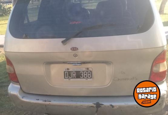 Autos - Kia Carnival 2000 Diesel 233000Km - En Venta