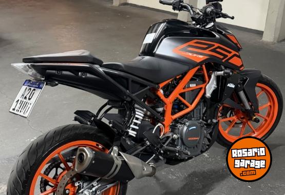Motos - Ktm DUKE 250 2023 Nafta 10500Km - En Venta