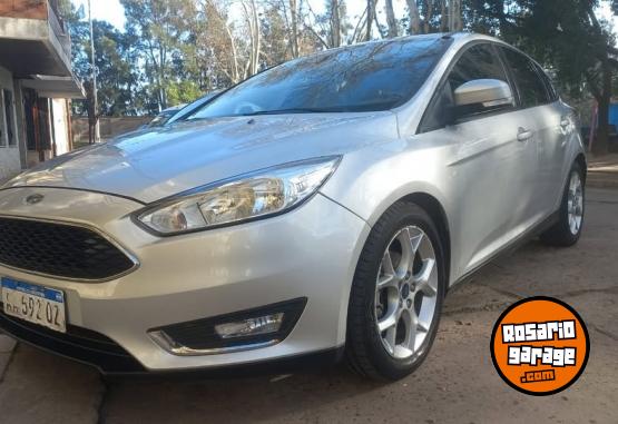 Autos - Ford FOCUS 5P 2.0 AT SE PLUs 2016 Nafta 123000Km - En Venta