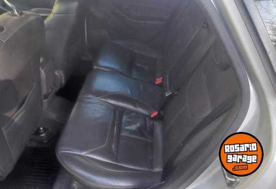 Autos - Ford FOCUS 5P 2.0 AT SE PLUs 2016 Nafta 123000Km - En Venta