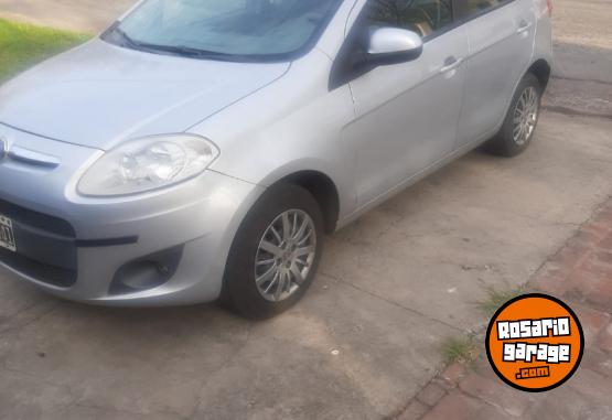 Autos - Fiat Palio Attrative 2012 GNC 144000Km - En Venta