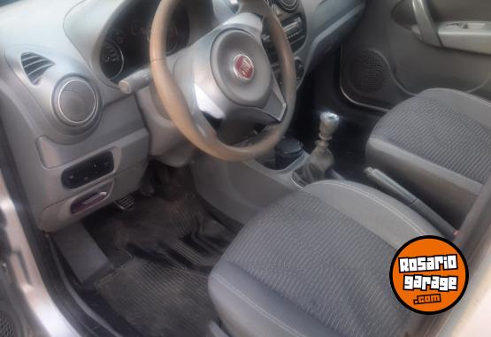 Autos - Fiat Palio Attrative 2012 GNC 144000Km - En Venta