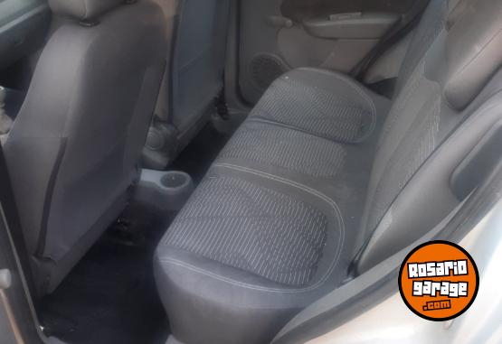 Autos - Fiat Palio Attrative 2012 GNC 144000Km - En Venta