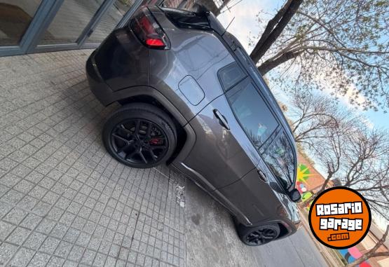 Camionetas - Jeep Compass BLACKHAWK 2026 Nafta 7000Km - En Venta