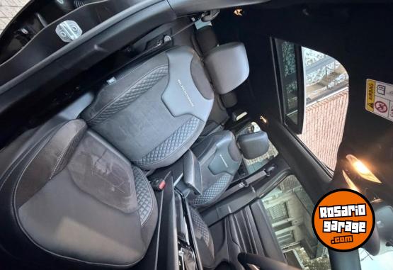 Camionetas - Jeep Compass BLACKHAWK 2026 Nafta 7000Km - En Venta