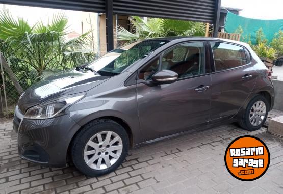 Autos - Peugeot 208 2018 Nafta 141350Km - En Venta