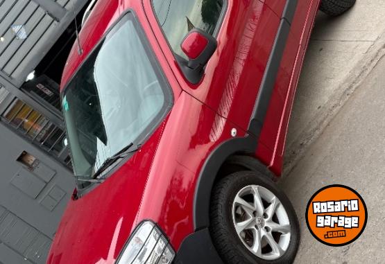 Utilitarios - Peugeot Partner 2019 Diesel 27000Km - En Venta