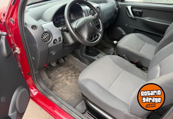 Utilitarios - Peugeot Partner 2019 Diesel 27000Km - En Venta