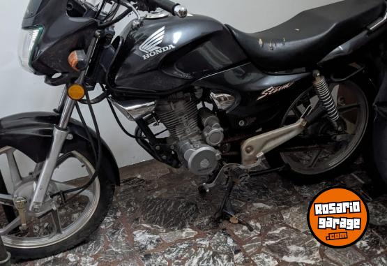 Motos - Honda Storm 125 cc 2010 Nafta 59600Km - En Venta