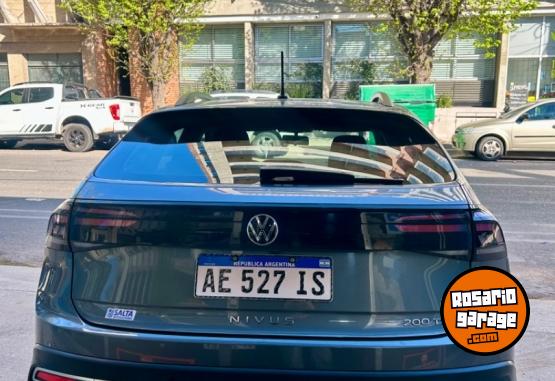 Autos - Volkswagen Nivus 2021 Nafta 40000Km - En Venta