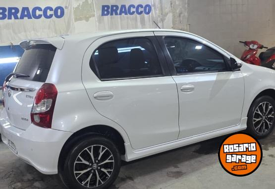 Autos - Toyota ETIOS XLS PACK 2024 Nafta 44400Km - En Venta