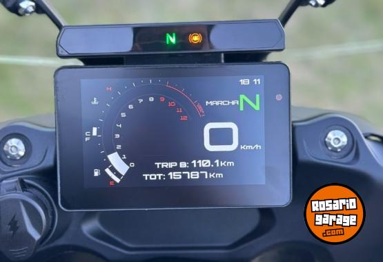 Motos - Benelli TRK 702 2025 Nafta 16000Km - En Venta