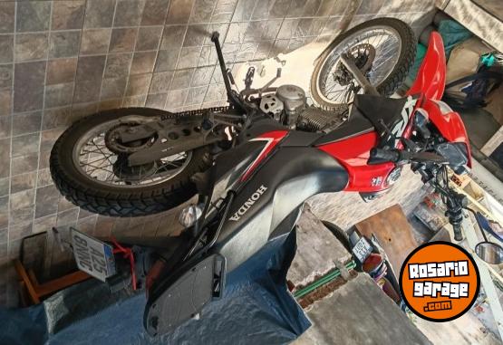 Motos - Honda Xr 150 L 2025 2025 Nafta 9000Km - En Venta