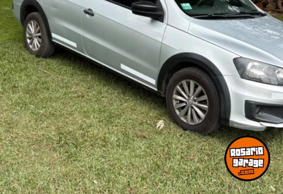 Camionetas - Volkswagen SAVEIRO 2015 Nafta 274000Km - En Venta