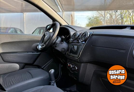 Utilitarios - Renault kANGOO 2019 Nafta 80000Km - En Venta