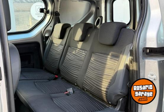 Utilitarios - Renault kANGOO 2019 Nafta 80000Km - En Venta
