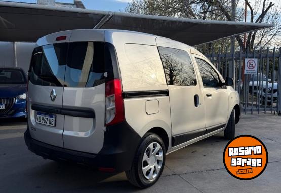 Utilitarios - Renault kANGOO 2019 Nafta 80000Km - En Venta