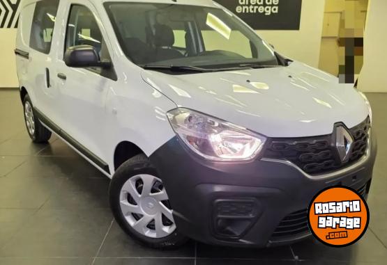 Utilitarios - Renault Kangoo Stepway 2026 Nafta 0Km - En Venta