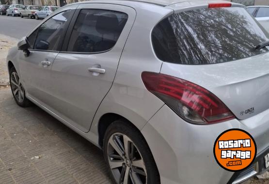 Autos - Peugeot 308 allure 2018 Diesel 110000Km - En Venta