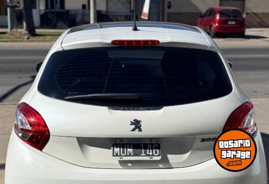 Autos - Peugeot 208 2013 Nafta 137000Km - En Venta