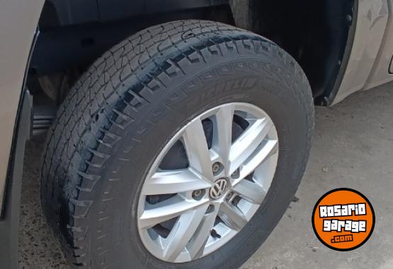 Camionetas - Volkswagen Amarok Trendline 2022 Diesel 128000Km - En Venta