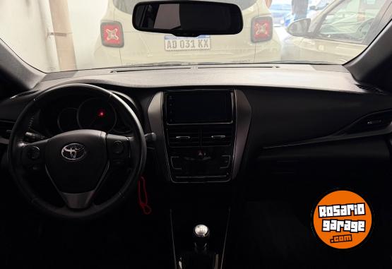 Autos - Toyota Yaris 2023 Nafta 43000Km - En Venta