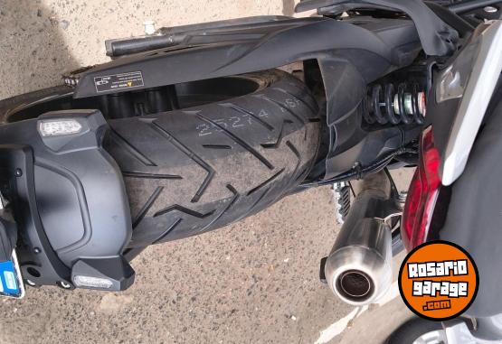 Motos - Benelli 752S 2023 Nafta 20000Km - En Venta