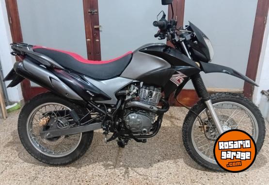 Motos - Zanella Zr150 2017 Nafta 20000Km - En Venta