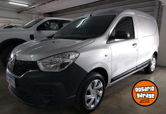 Utilitarios - Renault Kangoo Express 2A 1.6 SCE 2025 Nafta 7322Km - En Venta