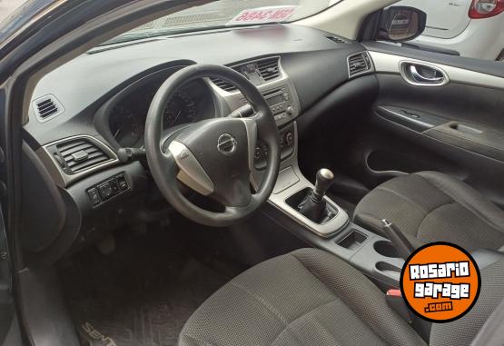 Autos - Nissan Sentra 2015 Nafta 130000Km - En Venta