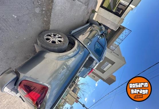Camionetas - Nissan Frontier 2023 Diesel 70000Km - En Venta