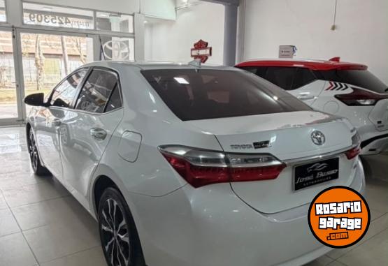 Autos - Toyota COROLLA 2019 Nafta 90000Km - En Venta