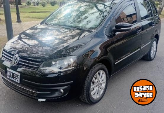 Autos - Volkswagen Suran 2013 Nafta 100000Km - En Venta